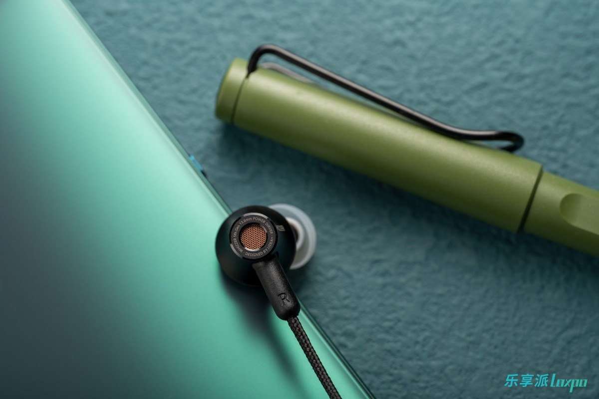 年货|「迷走反射 . 简评*3」威泽BS1耳塞、 DA1小尾巴 和 HE03D耳塞