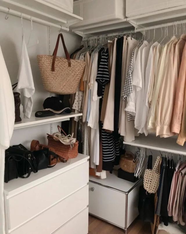 一人独居63平小户型,客厅不需要电视柜,卧室只留床垫!真好看