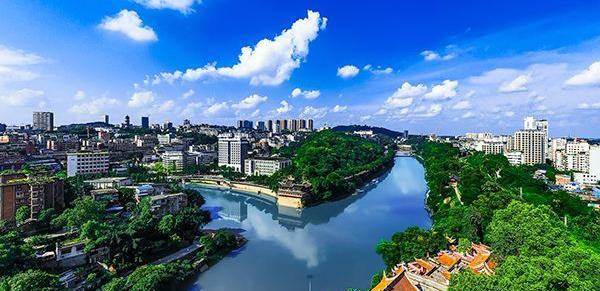 |四川男子禁渔期间想钓鱼，想出小妙招成功地过了瘾，网友直呼人才