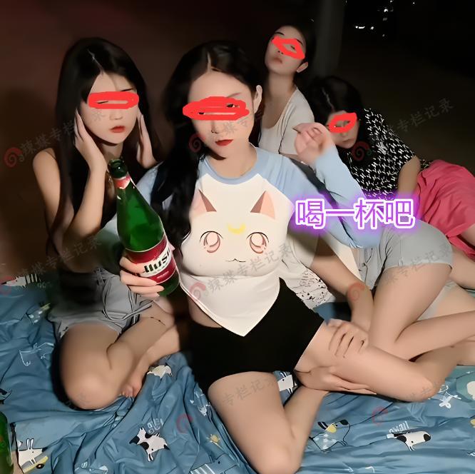 5名女子露天聚会,对过路男子吐露真实情感,“我们缺个男朋友”