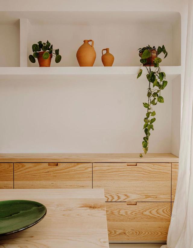 白色原木大地色,配色温柔至极,令人心动的自由生活空间