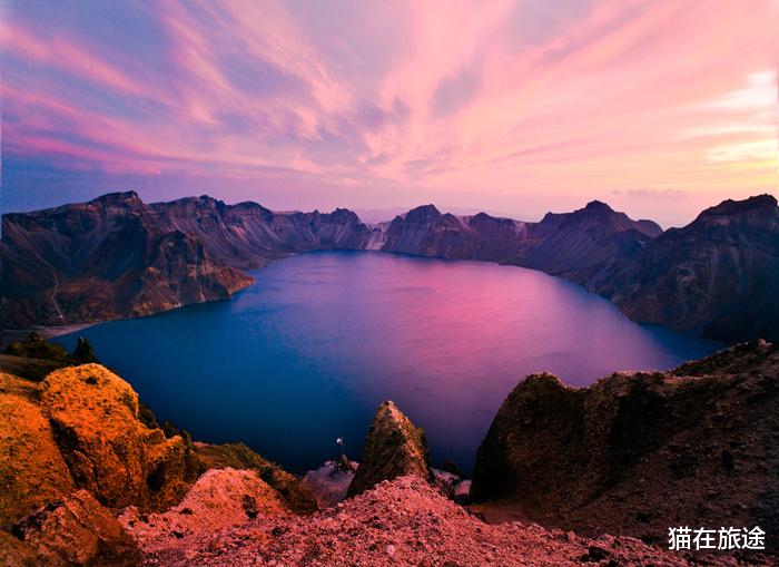 |中朝两国的分界湖——长白山天池