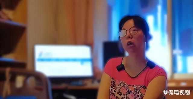 30岁女博士因病瘫痪,被丈夫抛弃,却靠一根手指逆风翻盘