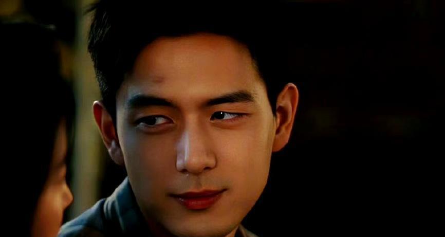 狂飙|从《去有风的地方》到《狂飙》,演员走红背后,拼的是带货能力