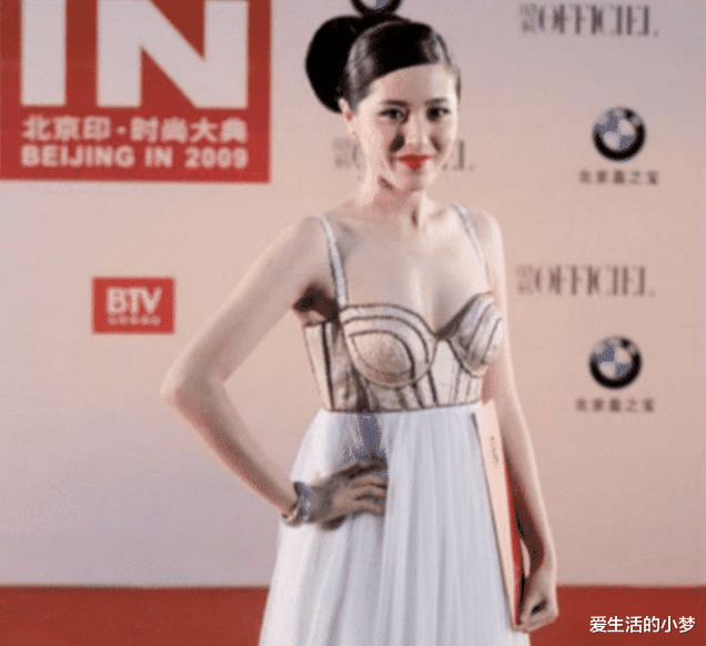 曾黎|年轻时是“人间尤物”今43岁仍风韵犹存,网友:真正的人间富贵花