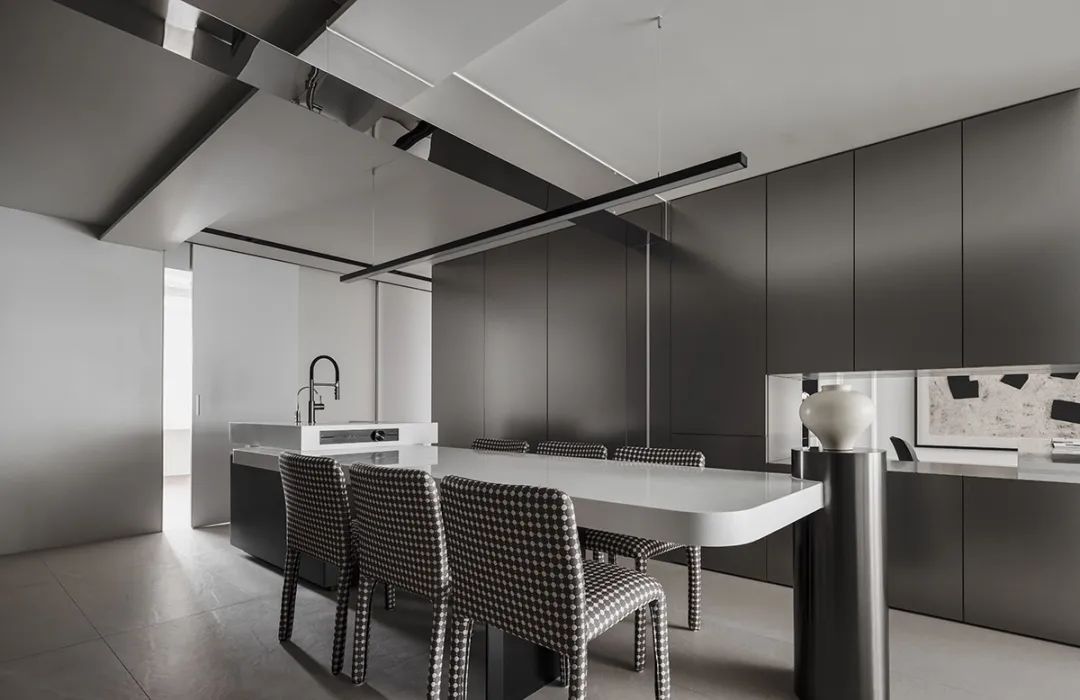 208㎡现代简约丨平凡温馨,打造惬意的家居生活空间!