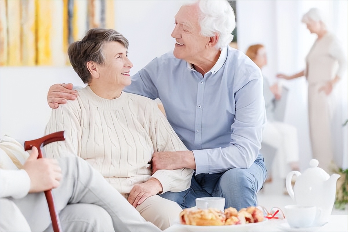 温阳|不幸成为“小阳人”?为何人在生病时,喝粥要比喝骨头汤更管用?