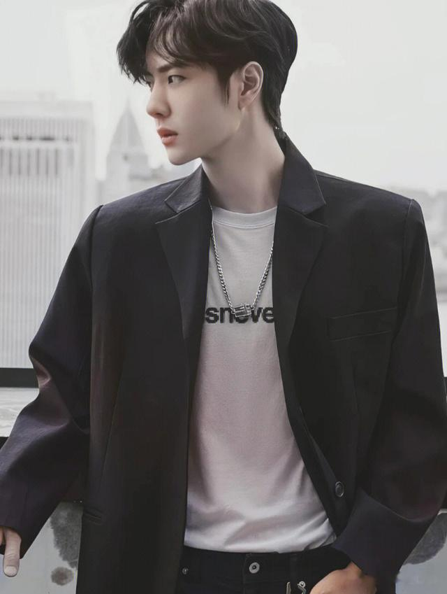 王一博|王一博电影没播就一堆夸的,不怕捧太高吗?