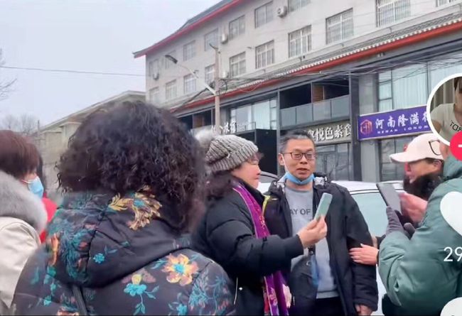 许敏|“二八事件”即将三审,有人私下找许敏和解遭拒,网友:他们怕了