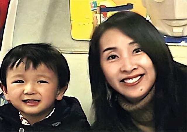 刘銮雄|4位未婚生子的女星,打死也不说孩子父亲是谁,最长保密25年了