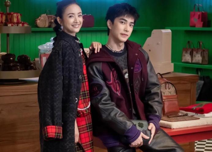 林依晨|林依晨参加奢侈品店活动,被怼脸拍状态好,结婚生女后淡出娱乐圈