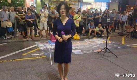 星光大道|曾是《星光大道》冠军,春晚压轴与李谷一合唱,今沦落街头卖唱!