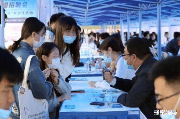 钟汉良|又一冷门事业单位招聘，工资是教师的3倍有余，却少有人报考