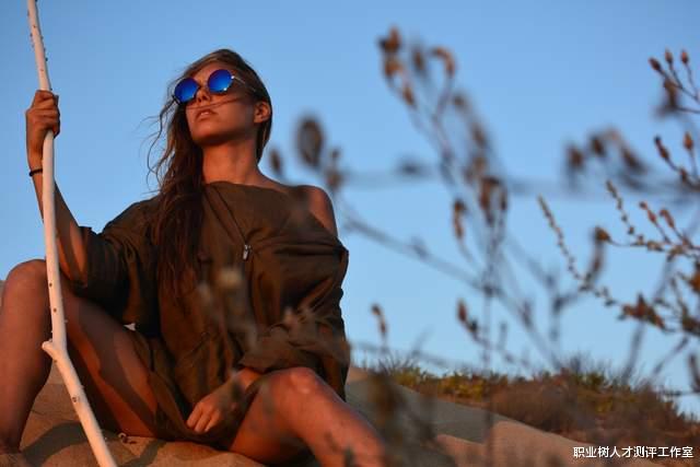 |职场心理测试：先看到满月还是金字塔？了解自己的职场成就感来自哪里？