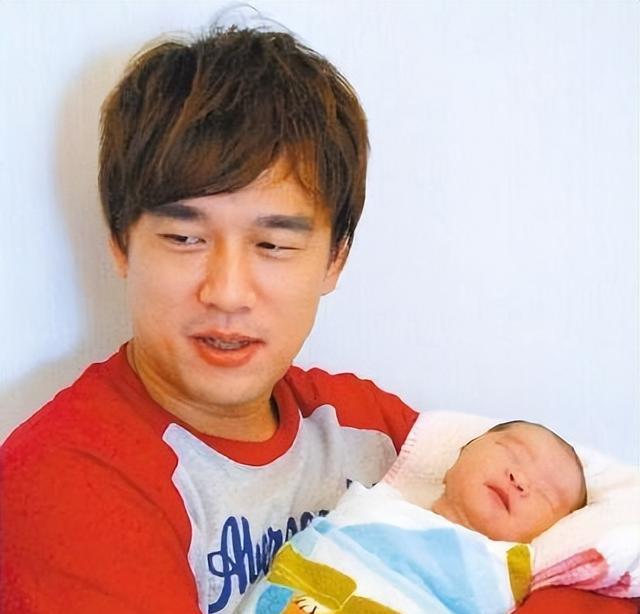 王耀庆|王耀庆:与妻子从校服到婚纱,携手20年0绯闻,慢生活也幸福