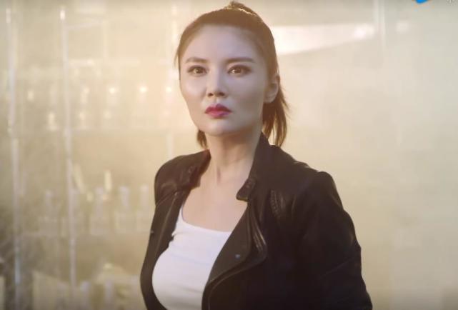 尹子维|《落魄保镖》上映，冷血杀手爱上落魄保镖，徐冬冬尹子维末路绝杀