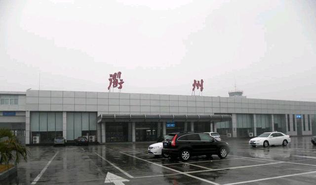 |中国“很方便”的机场，离市政府仅约6公里，下飞机很快就到市区