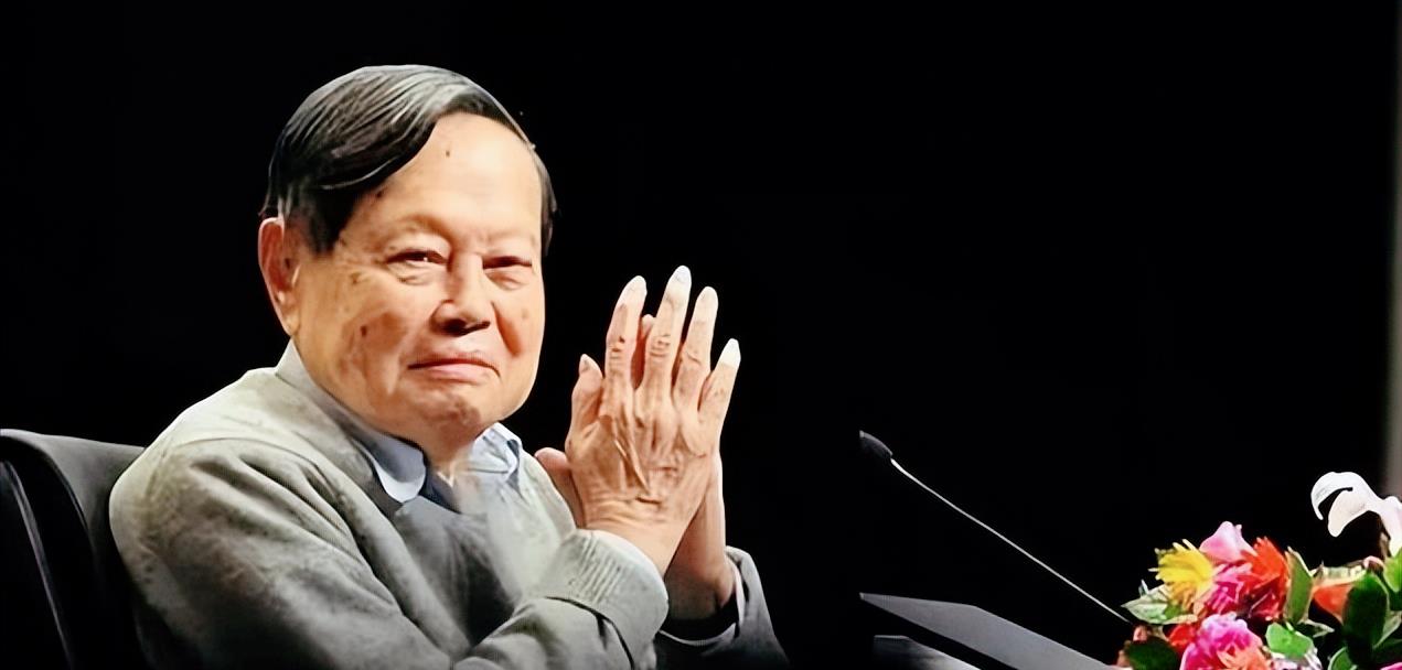 反对!杨振宁的最后一战,制止中国花1400亿为超大对撞机买单