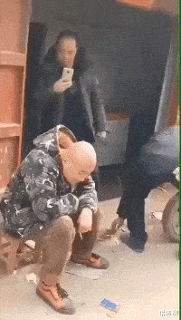 給你一個億|“讓你卸載三個APP，完事給你一個億，你會卸載哪三個？”