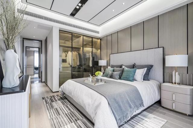 你还在买衣柜？聪明人都开始“挖墙”装衣橱了，漂亮还省空间