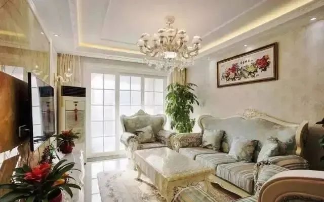 钱果真没白花,砸了30万的新房,瓷砖家具都很上档次,太漂亮了