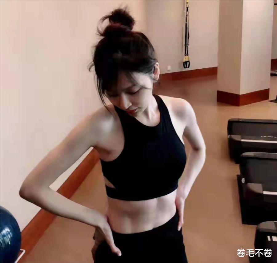 王心凌|39岁王心凌身材有料,娇小爱重训,弹幕:我的眼睛不老实了