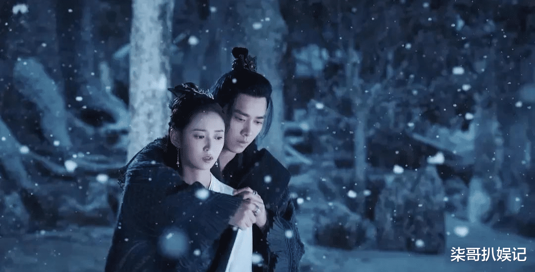 迪丽热巴|CP感真的很奇怪，有人举止亲密如陌生人，有人一个眼神满屏甜蜜