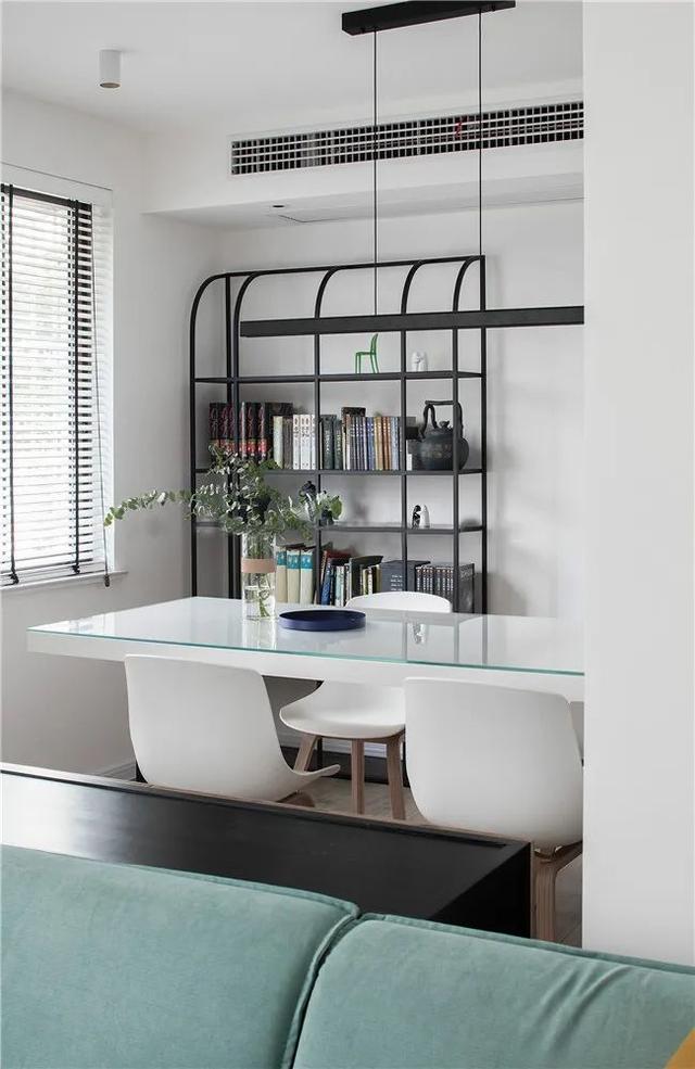 140㎡现代简约,空间洁净朴素,家具文艺舒适,惬意从容又高级