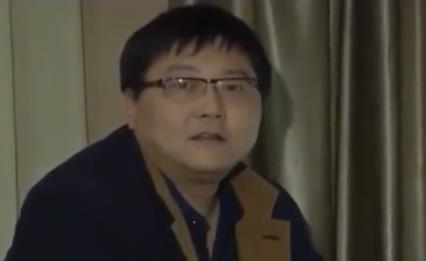 男子因古怪姓氏苦不堪言,寻根发现惊人事实,原来祖上做过官