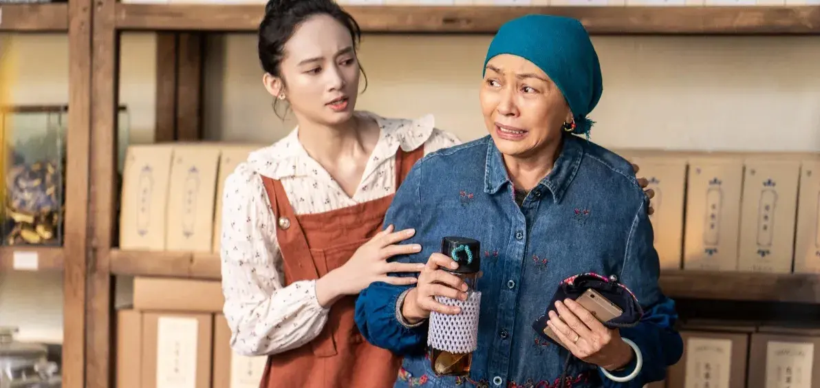 艾丽娅|影后艾丽娅:拍了38年的戏,丈夫是老戏骨,58岁年老色衰已不火!