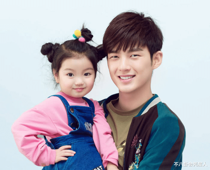 美丽|人前风光无限，人后被亲妈当成“提款机”，这5位童星满是辛酸泪