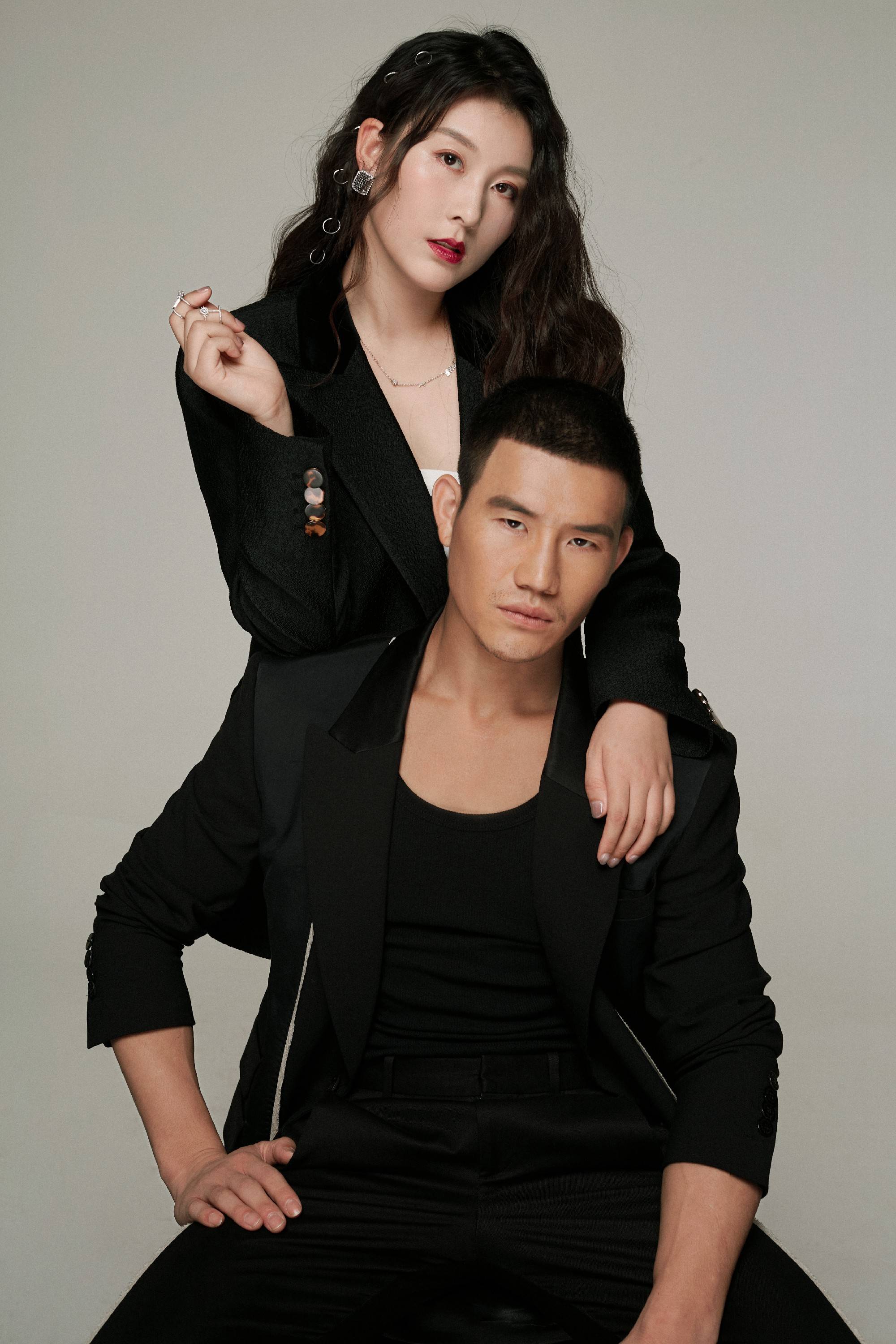 龚俊|嘎子谢孟伟与妻子已离婚? 嘎子仅用一张截图力破婚变传闻