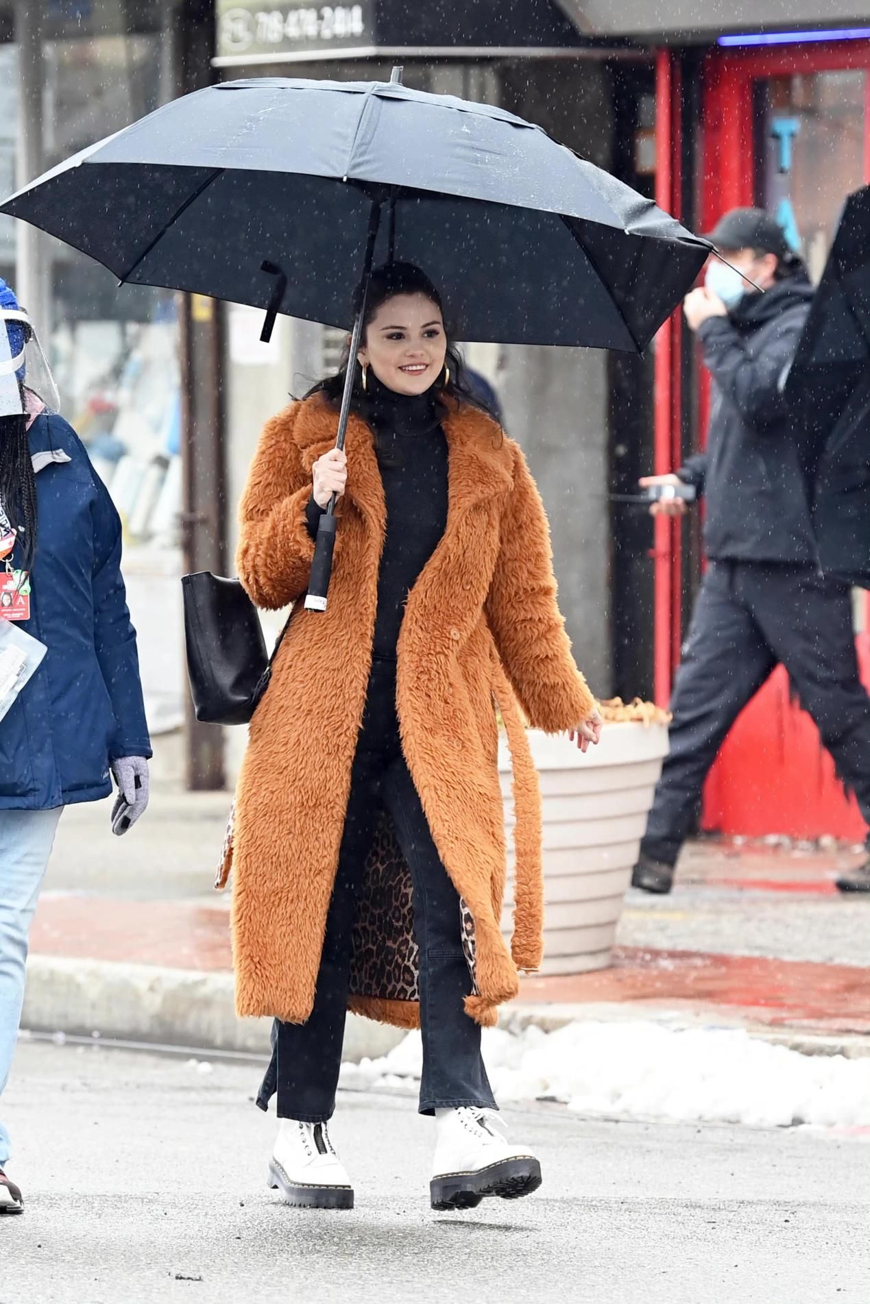 赛琳娜 赛琳娜颜值终于回春！瘦身成功美成仙女，艳丽红裙彰显脱俗好气质