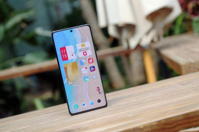 vivo|6万分+700元的差别，vivoS15系列还有哪些差别? 一文看懂该怎么选