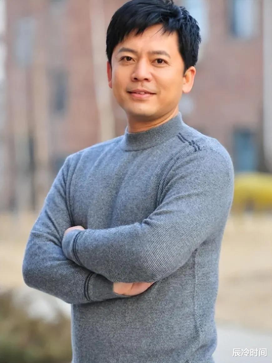 温峥嵘|温峥嵘：长相漂亮戏也好，和丈夫相爱25年，何政军不是我丈夫