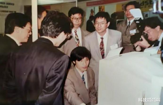 雷军|其实，小米1代1999的售价，不是雷军的本意