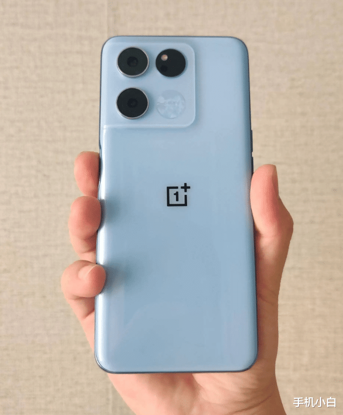 javascript|买手机不能盲目跟风，目前这3款“最值得买”，价格覆盖高中低3档