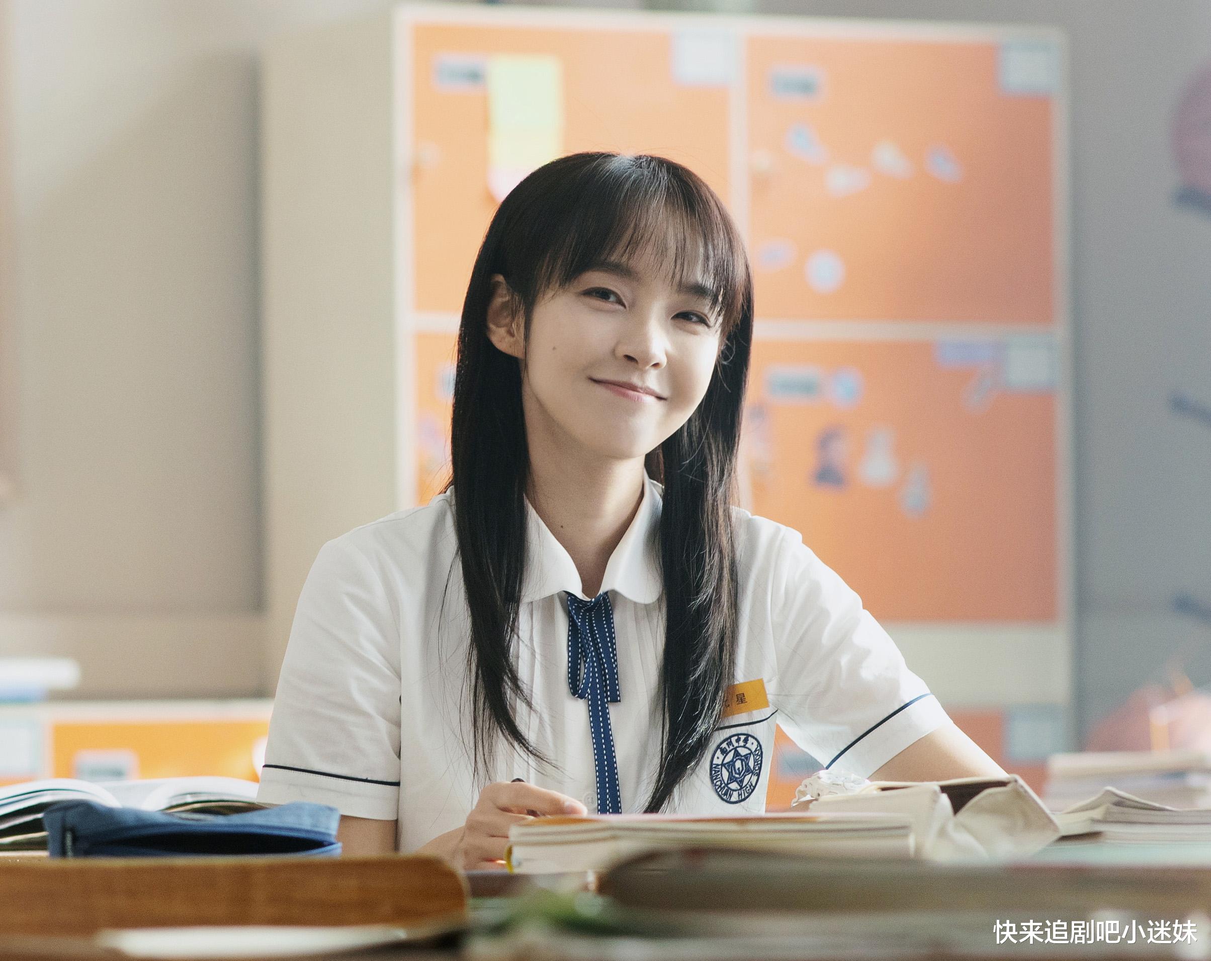 张佳宁|反套路青春剧定档，女主穿越回高中，32岁女星张佳宁挑战花季少女