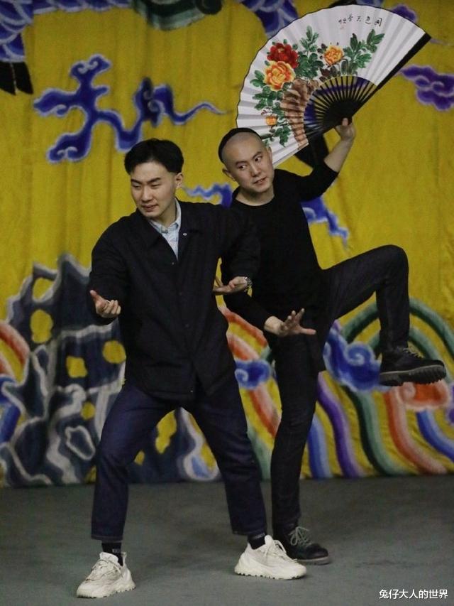 德云社|德云社陶阳排练照曝光，这么优秀还那么努力，活该他们能火
