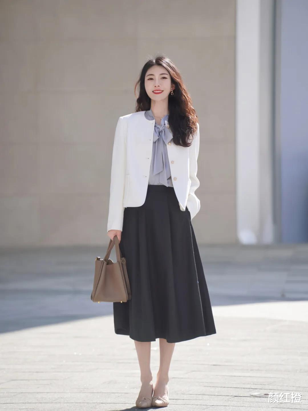 赶集|回归职场怎么穿更显气质？可以多穿西服和针织衫，既保暖又洋气