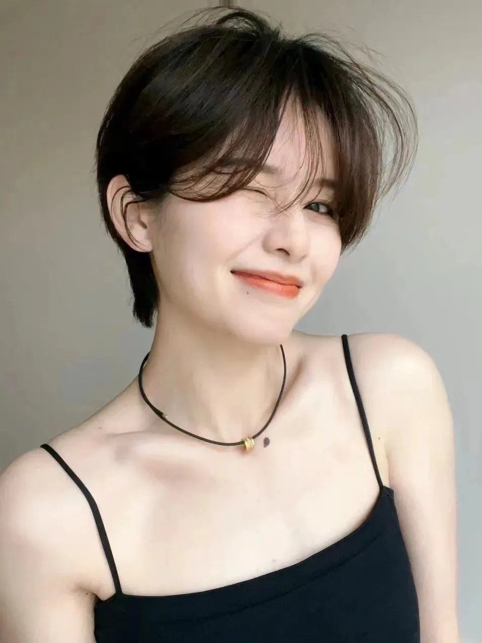 发型 最火发型15款，不管长短都时尚，看完很想试一试