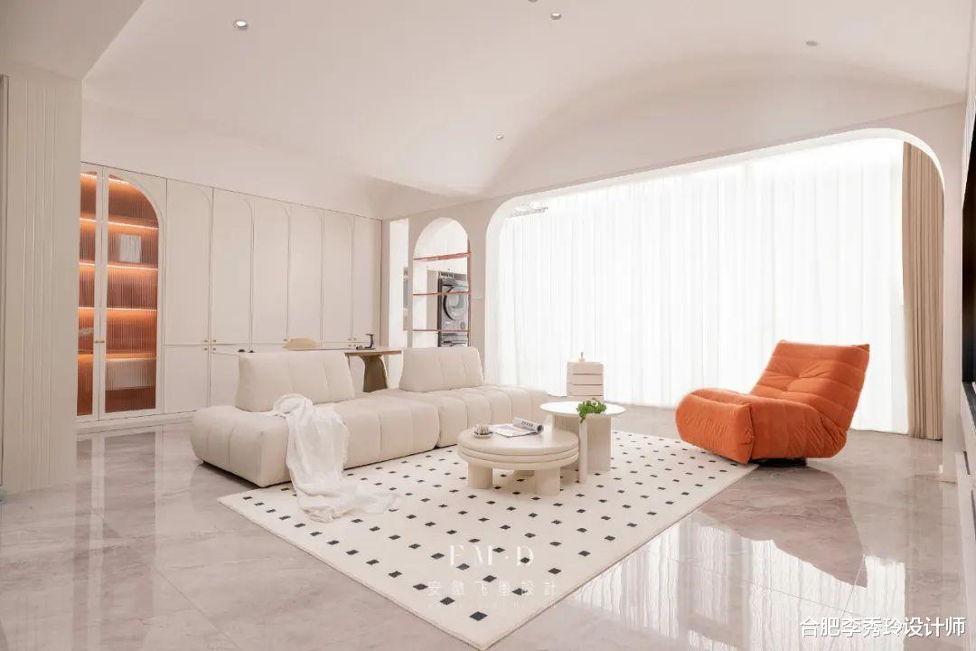 单调单调太单调,别再跟我提大白顶了,还是换了弧形吊顶,绝美