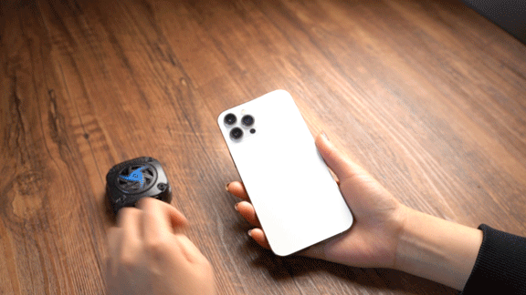 无线充电|摩米士透明磁吸散热器,无线充电也能冷静表现