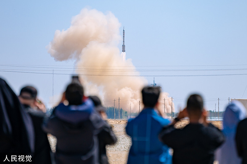 海评面:“神十四”成功发射是“中国成为太空大国的新里程碑”