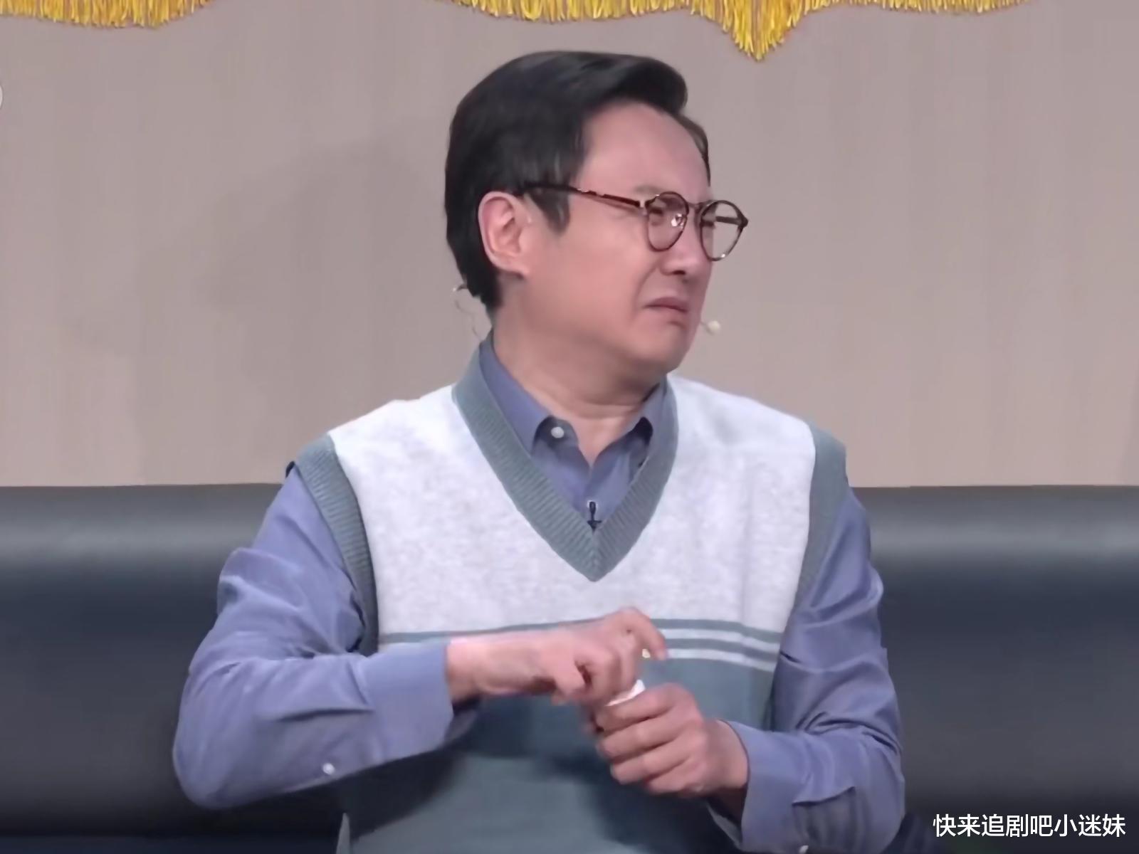 小品|沈腾马丽拯救春晚语言类节目，反讽小品紧跟时事，获得满堂彩