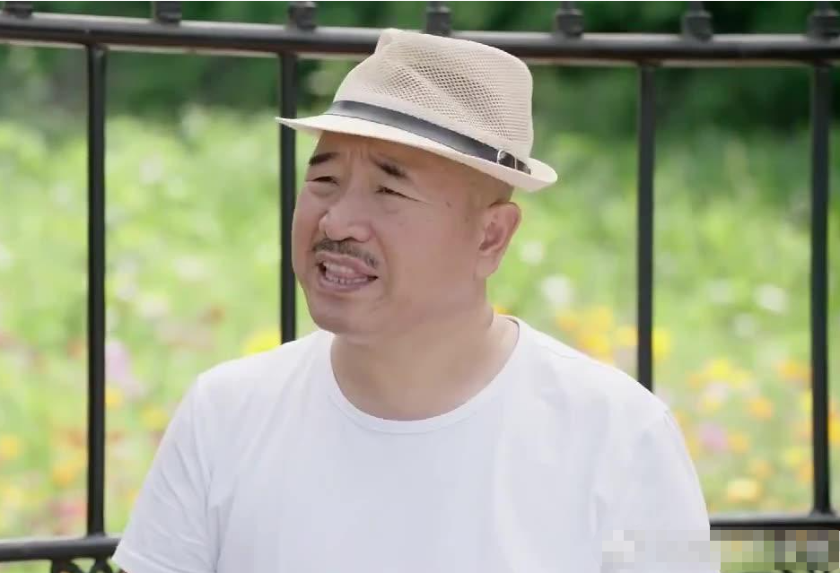 王小利|王小利：与相伴7年的发妻离婚后，转身娶小11岁李琳，他怎样了