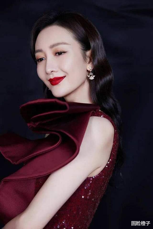刘涛|年纪越大越漂亮的女星,我只服这6位,年轻时一般,快40岁才变美