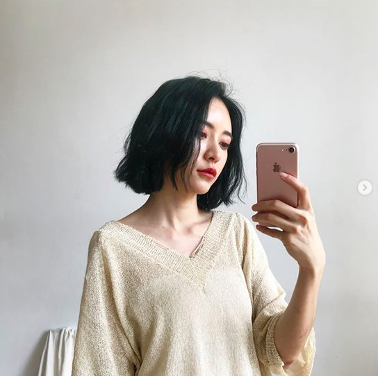 7岁贝小七都逃不过要剪的耳下5公分短发，金卡戴珊三姐妹为它痴狂