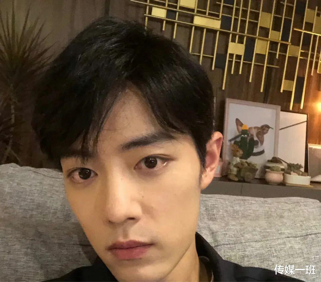 明星素颜|8位男明星素颜照：任嘉伦黝黑，王一博大小眼，蔡徐坤脸大