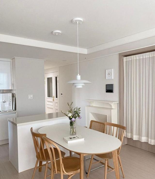 80小家,果断“去电视化”,孩子不围着电视转,装修简单却温馨